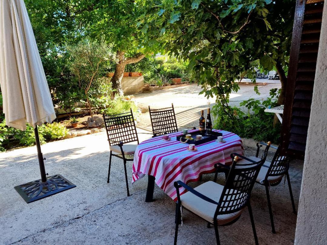 Villa Agava Vrboska Extérieur photo